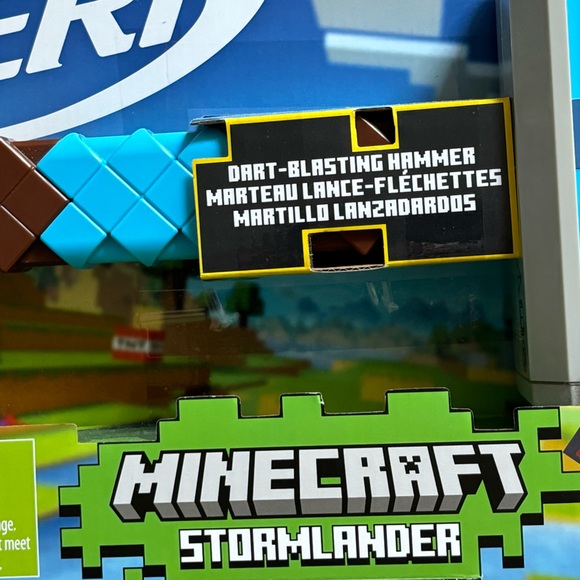 NERF- Minecraft Stormlander (Dart Blaster) - Picture 3 of 4